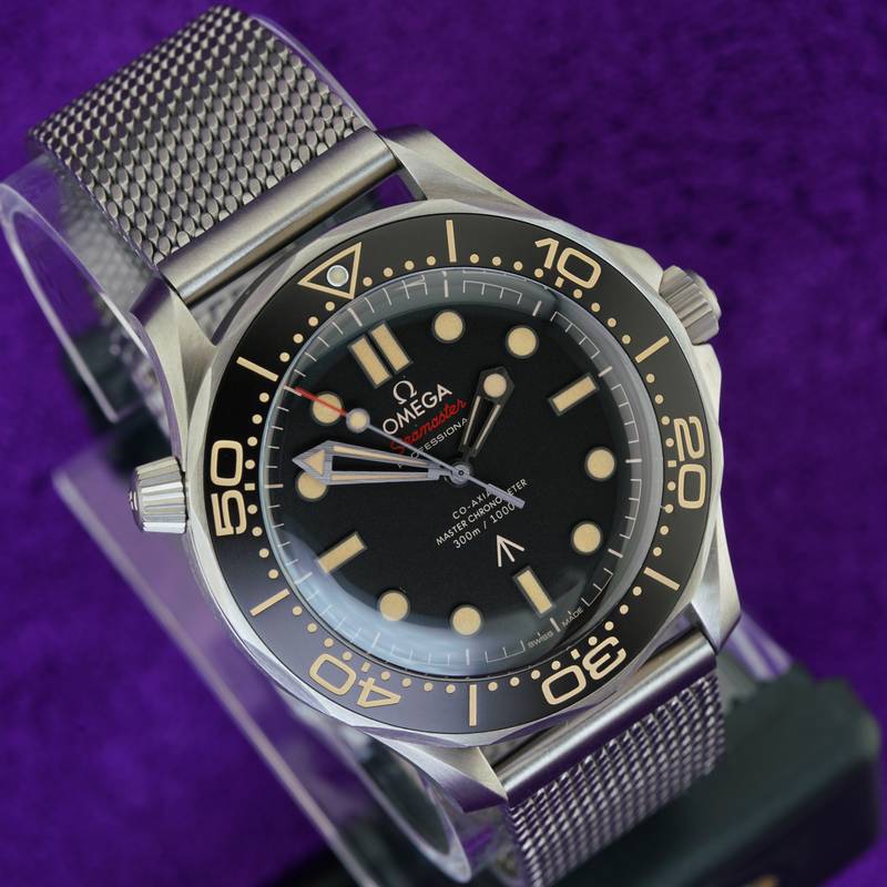 VSF Omega Seamaster Diver 300M "No Time to Die" 210.90.42.20.01.001 — Tropical Brown Dial, 42mm