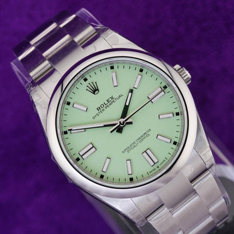 VSF Rolex Oyster Perpetual 41 124300 — Pistachio Dial, 41mm · Cal. DD3230
